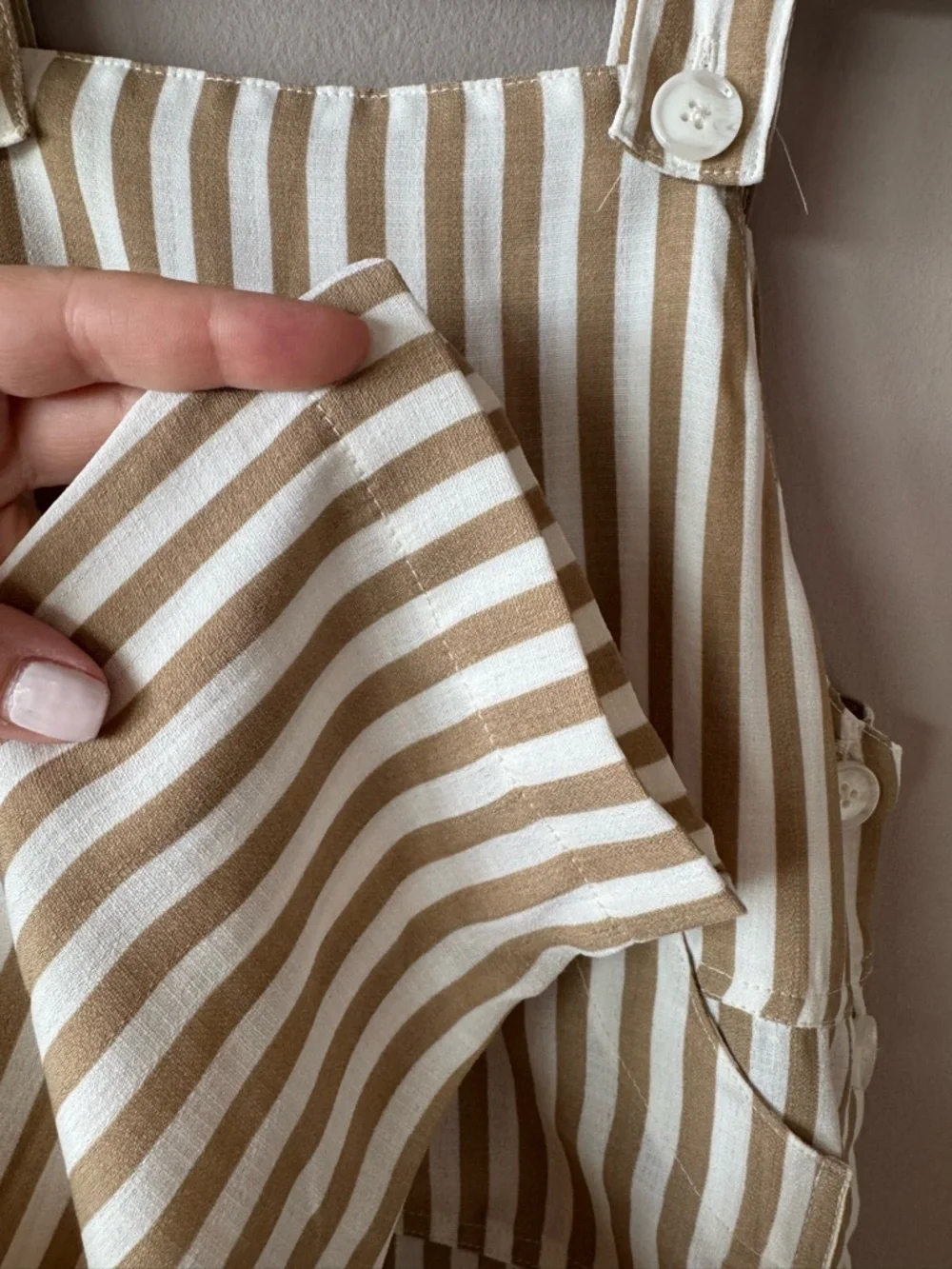 Show Me Your Mumu Mini Striped Ivory and Beige Jumpsuit Overalls Size 4T‎